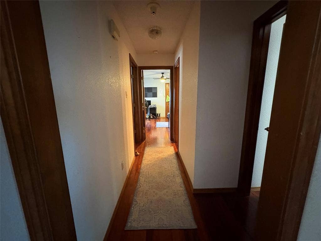 8909 Random Road, Fort Worth, TX 76179 Path to bedrooms