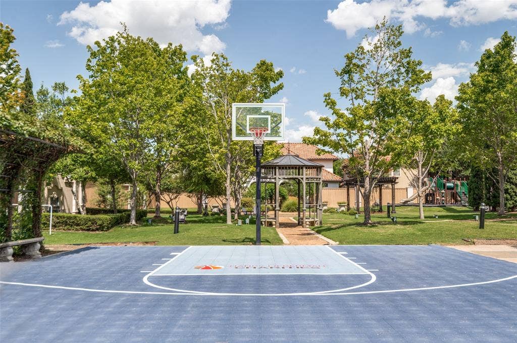 5764 Quebec Lane, Plano, TX 75024 Basketball Court