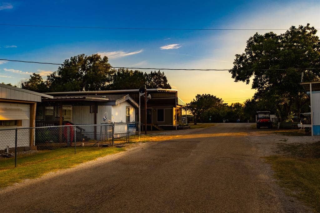 #30 Fox Hollow Rd, Graham, TX 76450