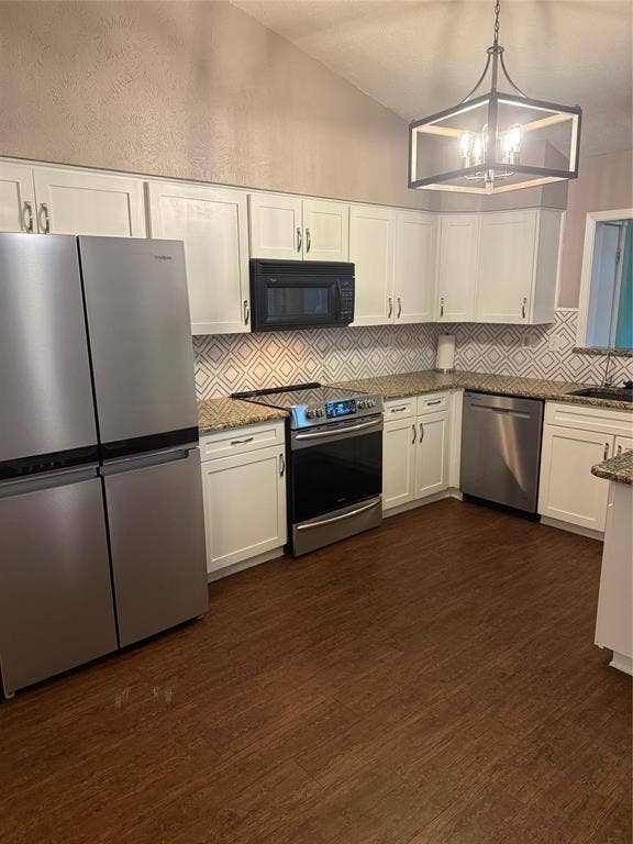306 Timberleaf Drive, Grand Prairie, TX 75052 306 Timberleaf Drive, Grand Prairie, TX 75052