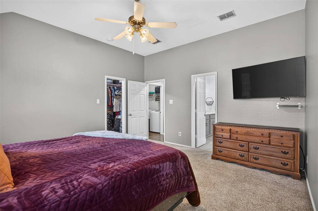 4001 Bridge Water Road, Heartland, TX 75126 Primary bedroom