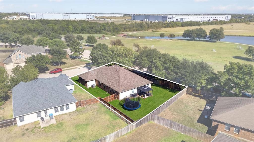 4001 Bridge Water Road, Heartland, TX 75126 4001 Bridge Water Road, Heartland, TX 75126