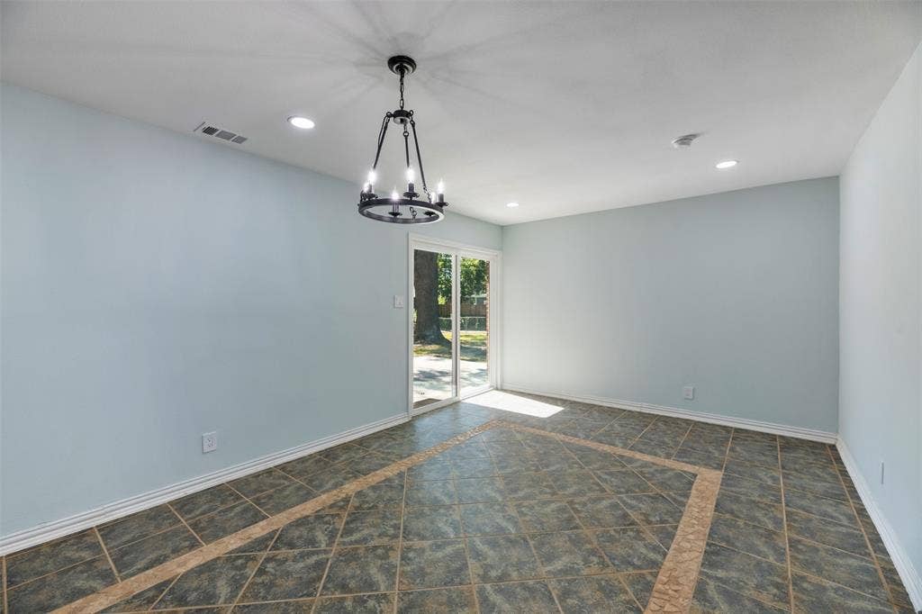 1522 Gillette Circle, Dallas, TX 75217 1522 Gillette Circle, Dallas, TX 75217