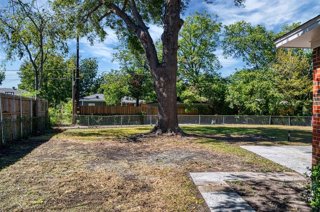 1522 Gillette Circle, Dallas, TX 75217 1522 Gillette Circle, Dallas, TX 75217