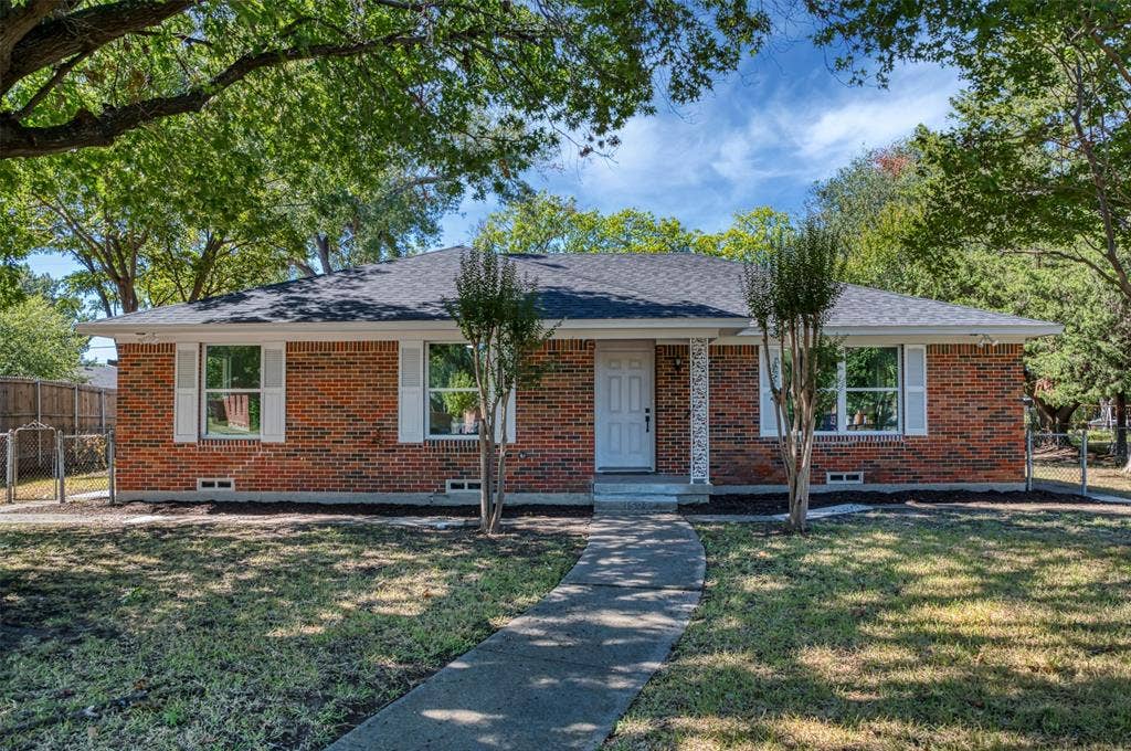1522 Gillette Circle, Dallas, TX 75217 1522 Gillette Circle, Dallas, TX 75217