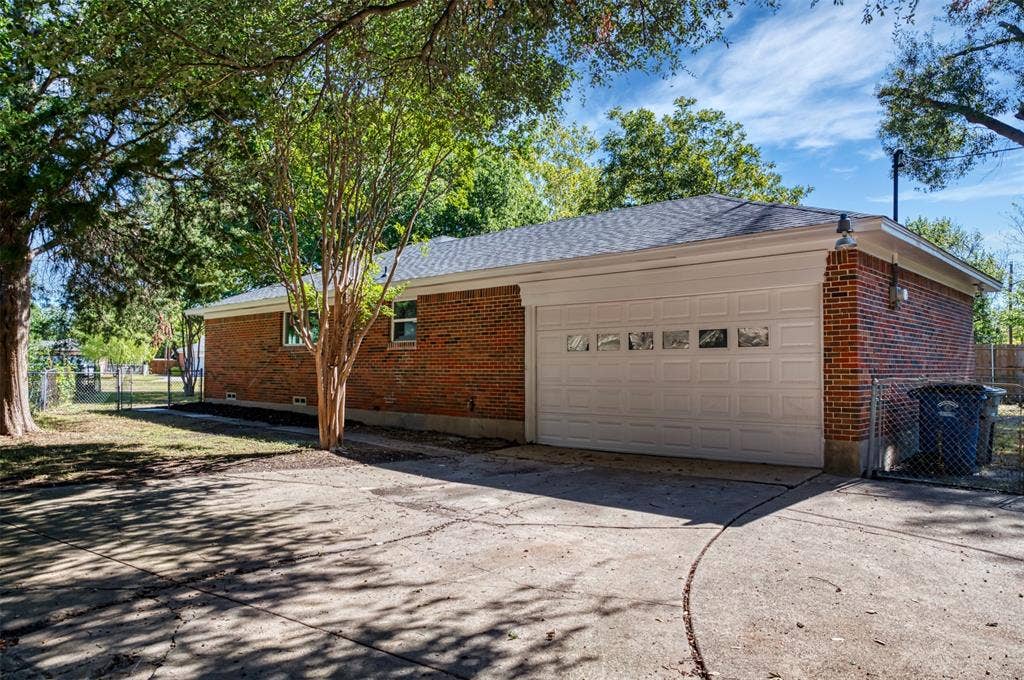 1522 Gillette Circle, Dallas, TX 75217 1522 Gillette Circle, Dallas, TX 75217