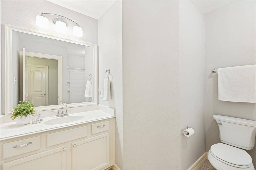 5825 Quicksilver Drive, McKinney, TX 75070