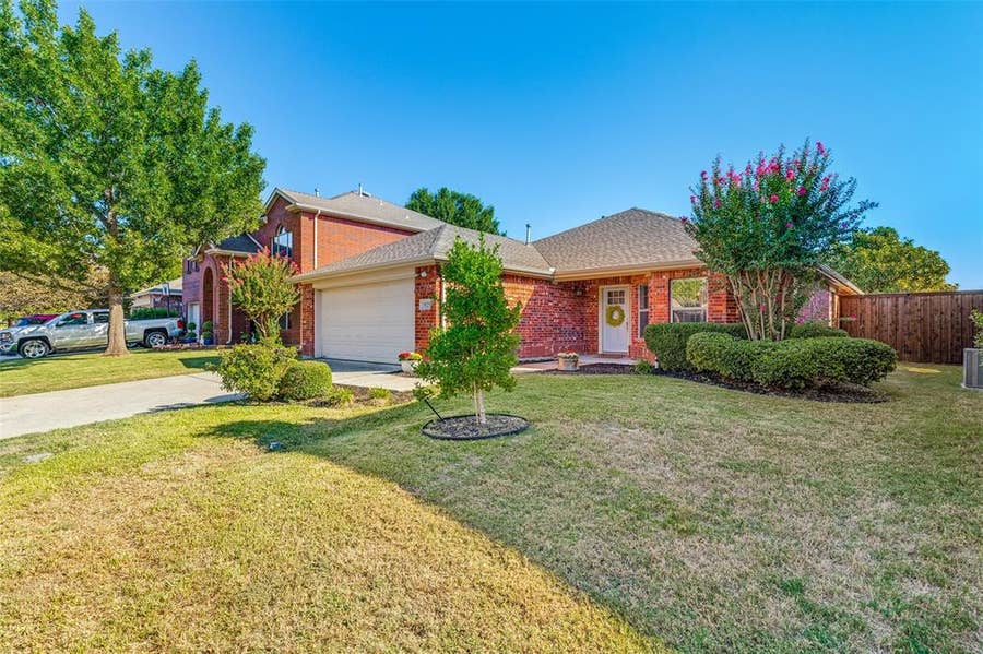 Property photo for 5825 Quicksilver Drive, Mckinney, TX