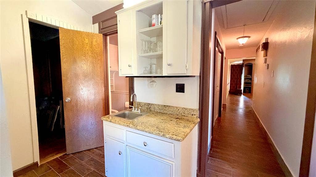 1002 Glenda Street, Terrell, TX 75160