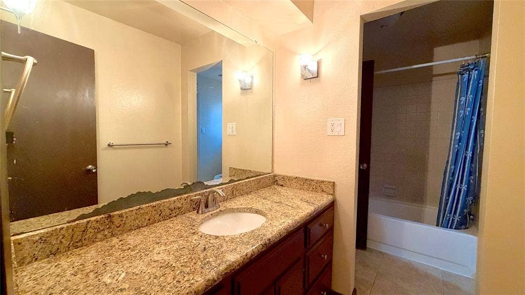 1002 Glenda Street, Terrell, TX 75160