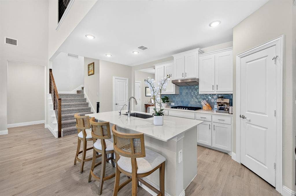 3829 Pearlwood Road, Little Elm, TX 75068 3829 Pearlwood Road, Little Elm, TX 75068