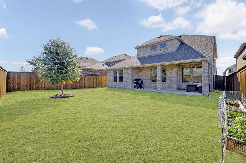 3829 Pearlwood Road, Little Elm, TX 75068 3829 Pearlwood Road, Little Elm, TX 75068