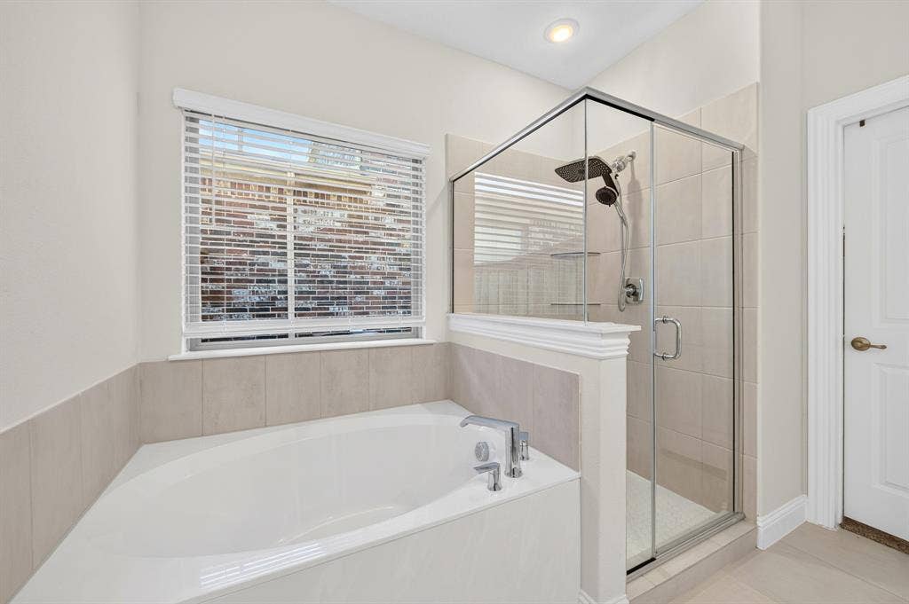 3829 Pearlwood Road, Little Elm, TX 75068 3829 Pearlwood Road, Little Elm, TX 75068