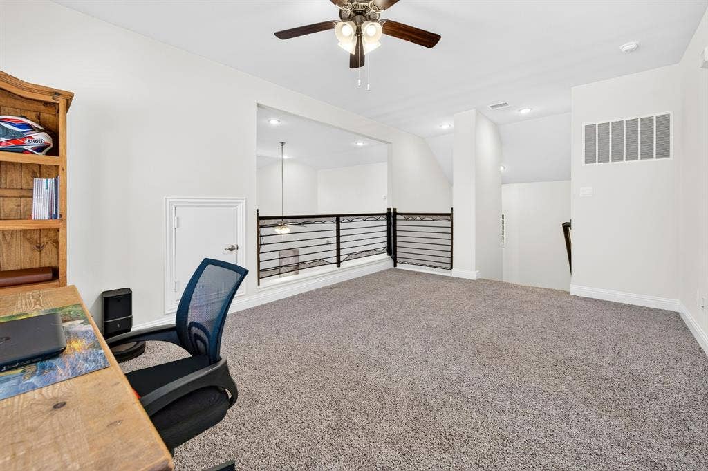 3829 Pearlwood Road, Little Elm, TX 75068 3829 Pearlwood Road, Little Elm, TX 75068