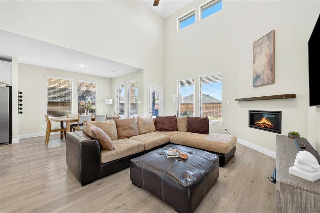 3829 Pearlwood Road, Little Elm, TX 75068 3829 Pearlwood Road, Little Elm, TX 75068