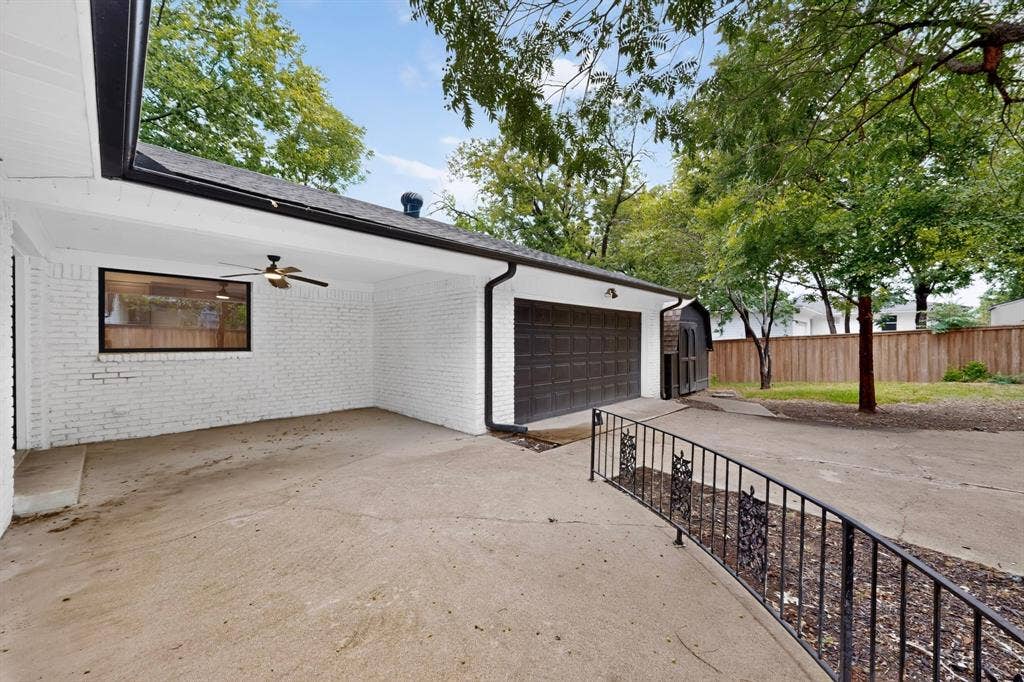 2330 Cody Drive, Dallas, TX 75228 2330 Cody Drive, Dallas, TX 75228