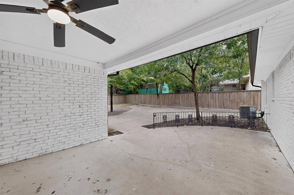 2330 Cody Drive, Dallas, TX 75228 2330 Cody Drive, Dallas, TX 75228