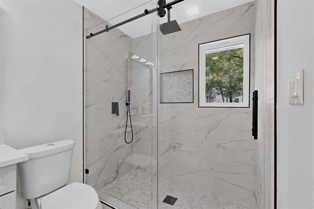 2330 Cody Drive, Dallas, TX 75228 2330 Cody Drive, Dallas, TX 75228