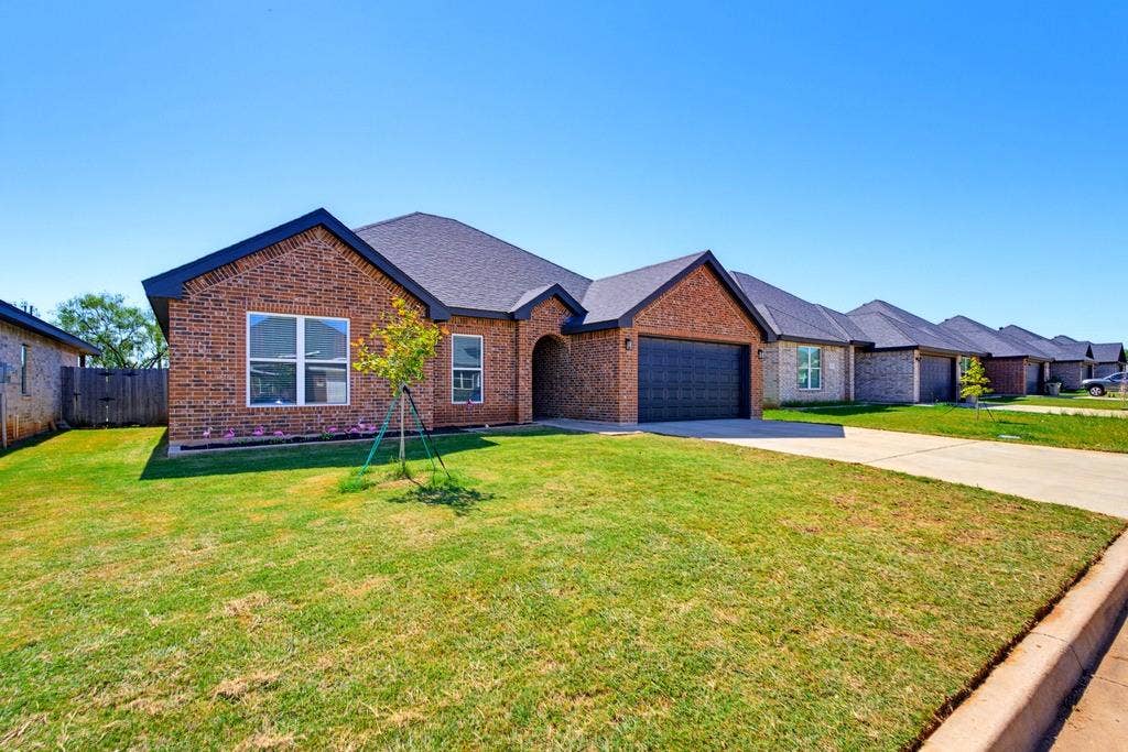 273 Gatling Street, Tuscola, TX 79562 273 Gatling Street, Tuscola, TX 79562