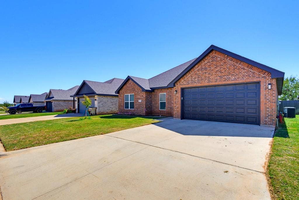 273 Gatling Street, Tuscola, TX 79562 273 Gatling Street, Tuscola, TX 79562