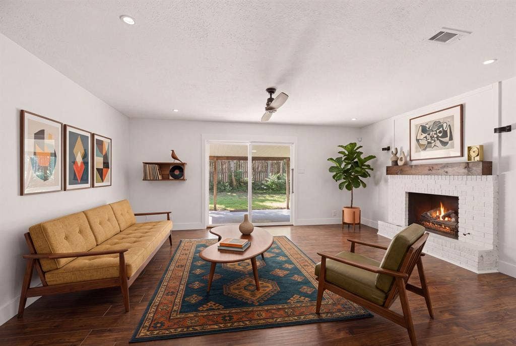 ***Virtually staged to show potential furniture placement***