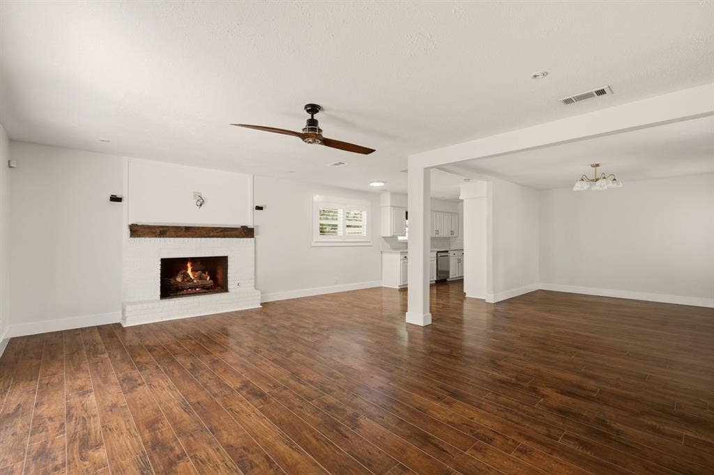 1512 Wilshire Boulevard, Arlington, TX 76012