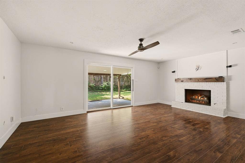 1512 Wilshire Boulevard, Arlington, TX 76012