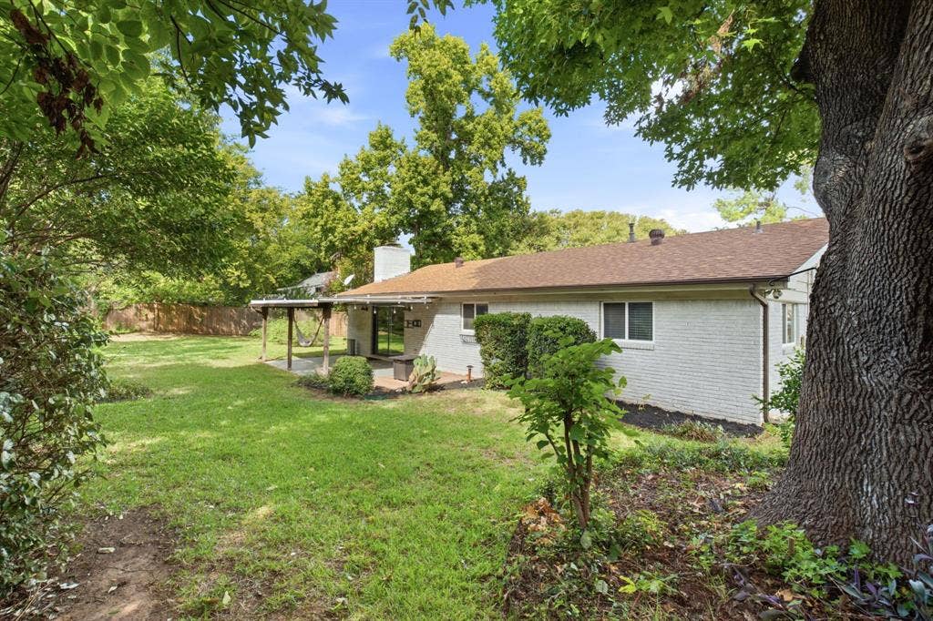 1512 Wilshire Boulevard, Arlington, TX 76012