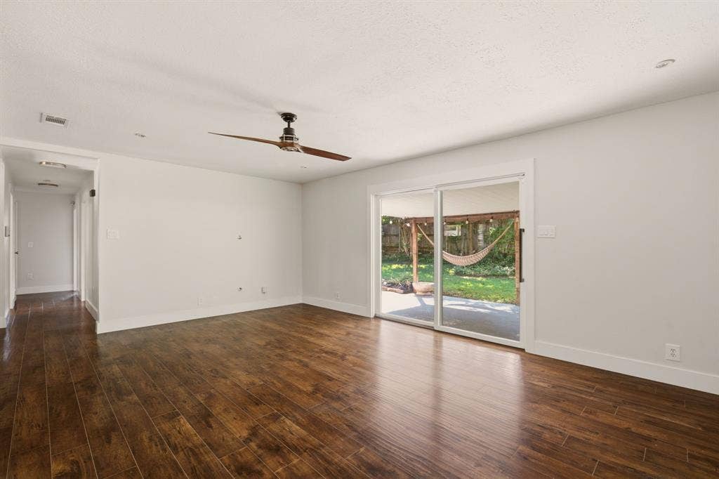 1512 Wilshire Boulevard, Arlington, TX 76012