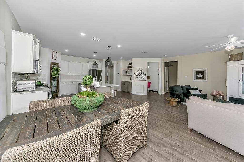 232 Drumcliffe Drive, Fort Worth, TX 76052