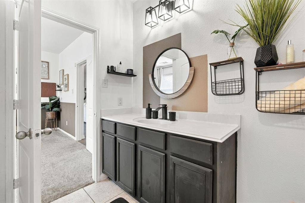 101 Rebel Ridge, Venus, TX 76084 101 Rebel Ridge, Venus, TX 76084