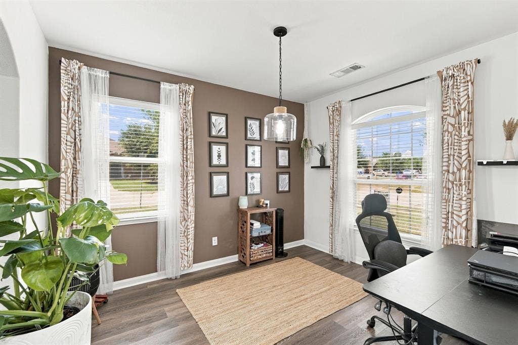 101 Rebel Ridge, Venus, TX 76084 101 Rebel Ridge, Venus, TX 76084