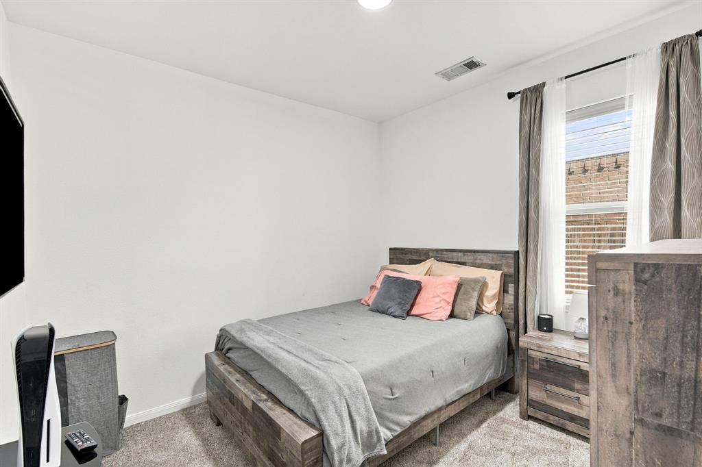 101 Rebel Ridge, Venus, TX 76084 101 Rebel Ridge, Venus, TX 76084