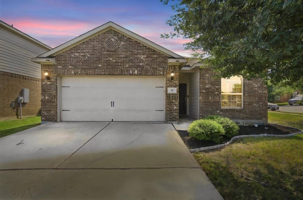 101 Rebel Ridge, Venus, TX 76084 101 Rebel Ridge, Venus, TX 76084
