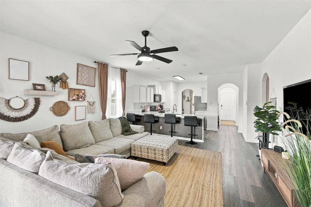101 Rebel Ridge, Venus, TX 76084 101 Rebel Ridge, Venus, TX 76084