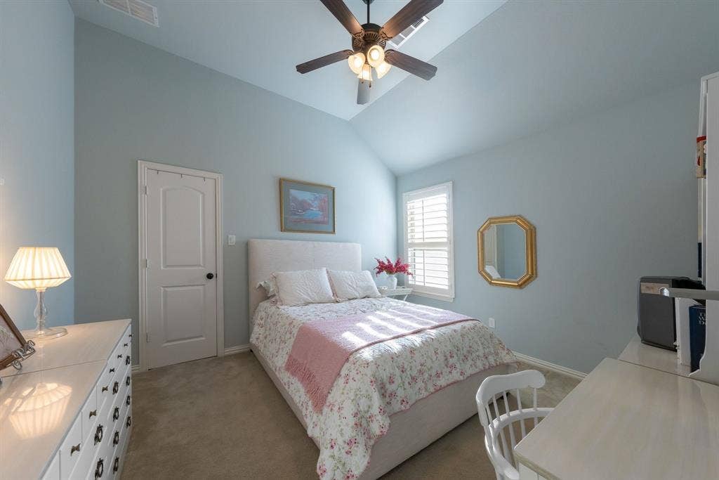 5723 Waterview Drive, Irving, TX 75039 5723 Waterview Drive, Irving, TX 75039