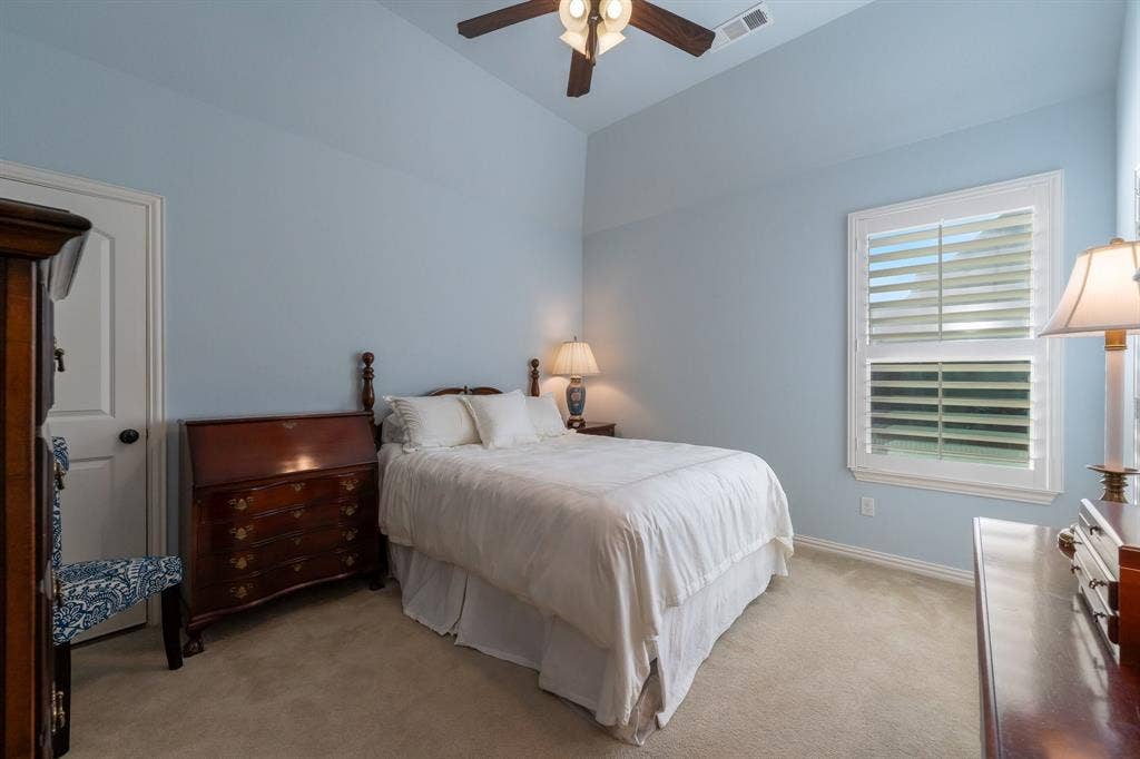 5723 Waterview Drive, Irving, TX 75039 5723 Waterview Drive, Irving, TX 75039