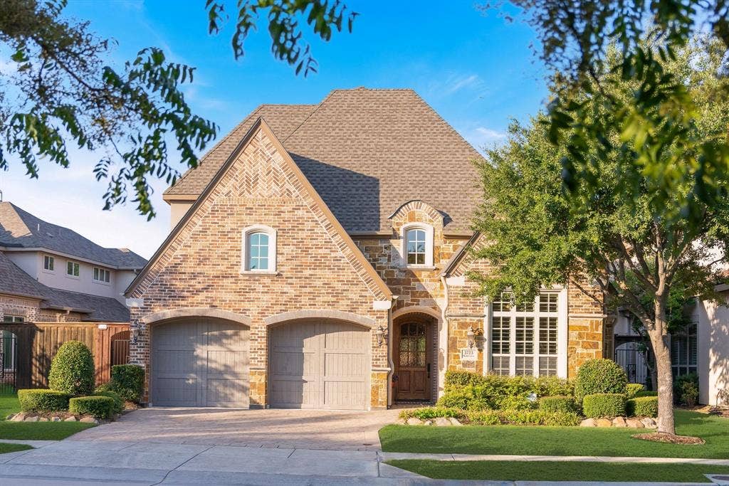 5723 Waterview Drive, Irving, TX 75039 5723 Waterview Drive, Irving, TX 75039