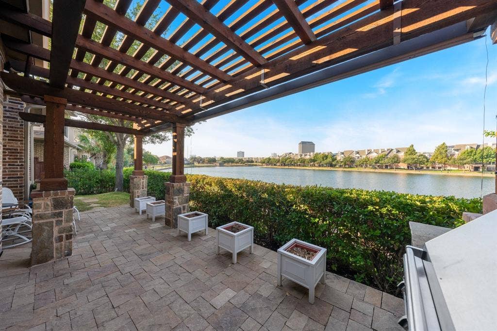 5723 Waterview Drive, Irving, TX 75039 5723 Waterview Drive, Irving, TX 75039