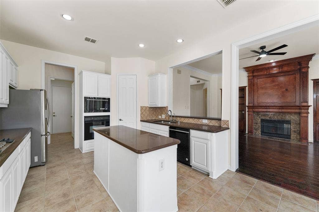 707 Wheaton Court, Allen, TX 75013