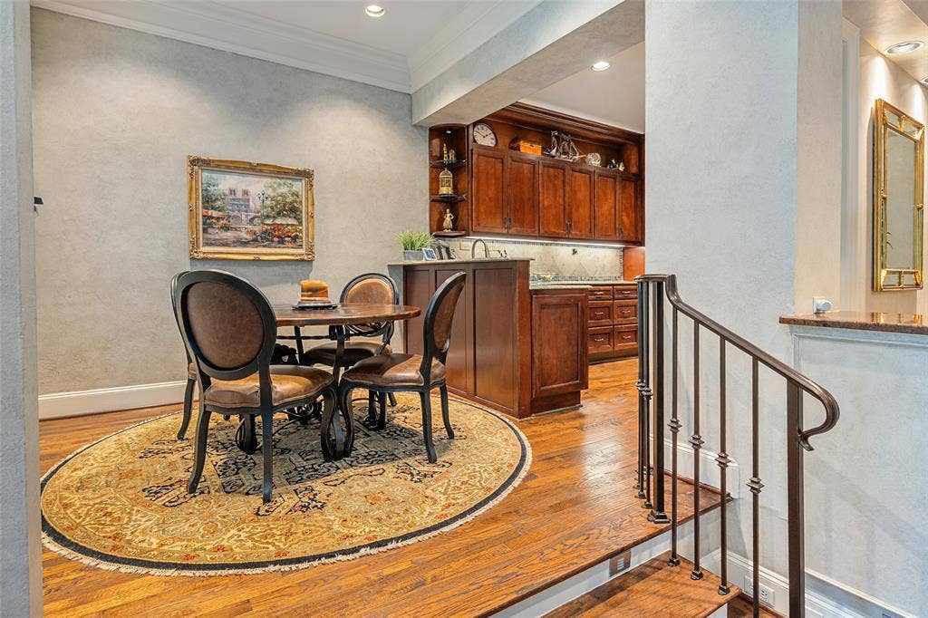 6294 Willowgate Lane, Dallas, TX 75230