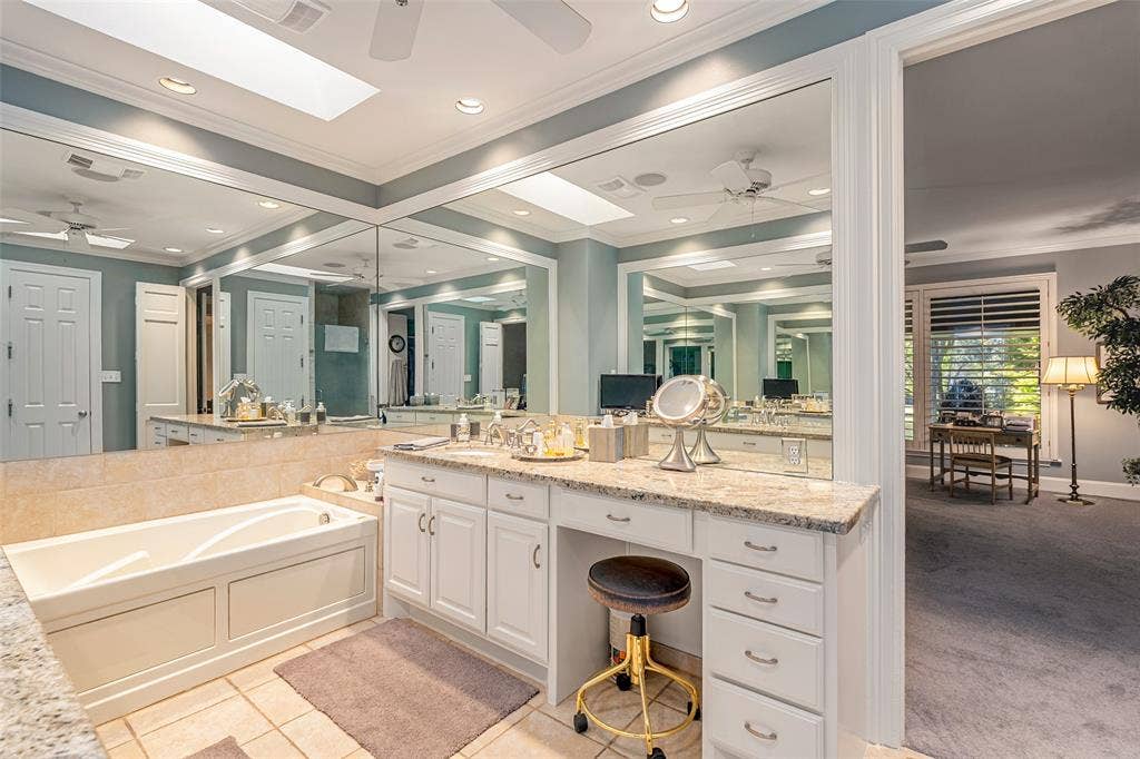 6294 Willowgate Lane, Dallas, TX 75230