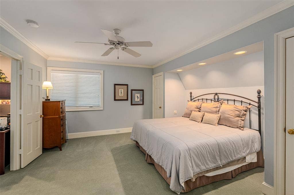 6294 Willowgate Lane, Dallas, TX 75230