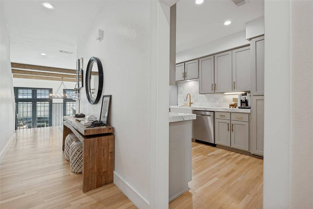 3501 Dickason Avenue, #B, Dallas, TX 75219
