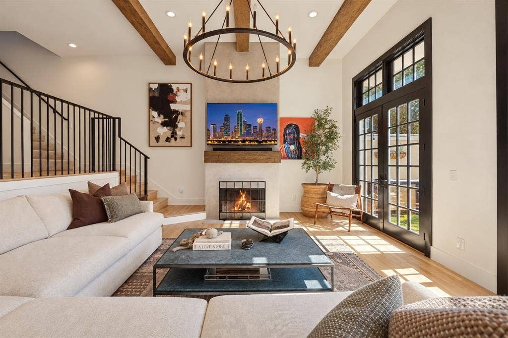 3501 Dickason Avenue, #B, Dallas, TX 75219