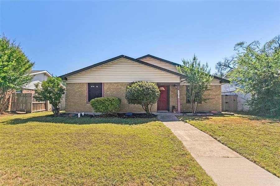 Property photo for 5076 Avery Lane, The Colony, TX