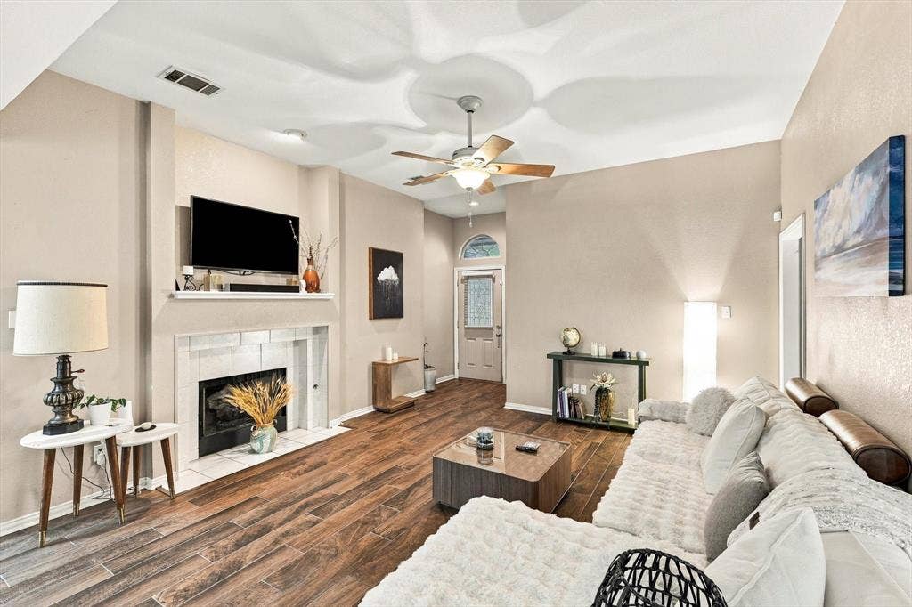 1635 Alexis Street, Midlothian, TX 76065 1635 Alexis Street, Midlothian, TX 76065