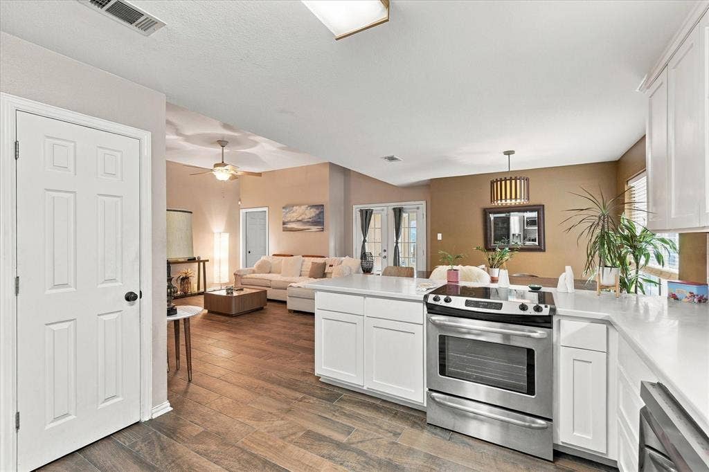 1635 Alexis Street, Midlothian, TX 76065 1635 Alexis Street, Midlothian, TX 76065