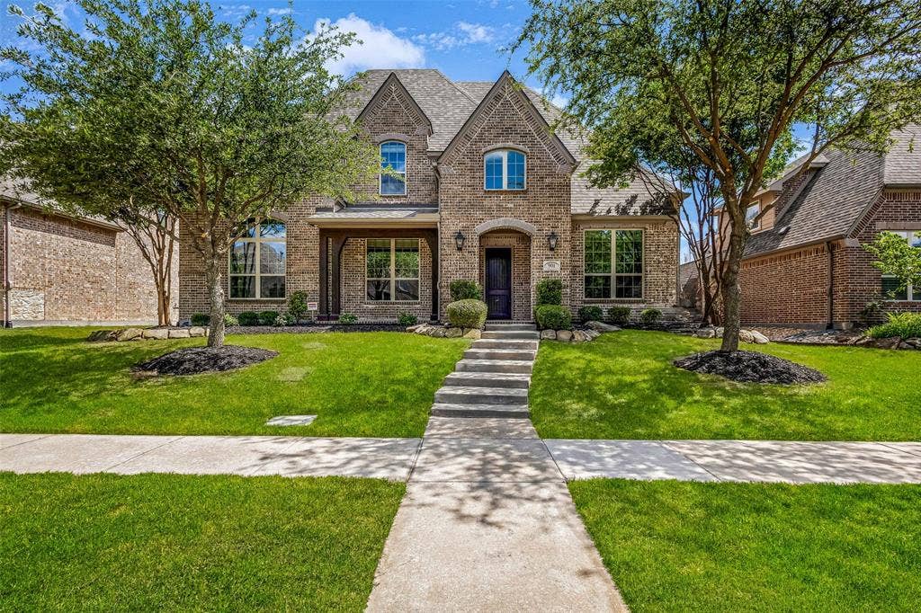 901 Clear Water Drive N, Allen, TX 75013 901 Clear Water Drive N, Allen, TX 75013