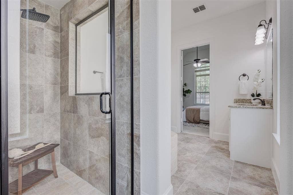 901 Clear Water Drive N, Allen, TX 75013 901 Clear Water Drive N, Allen, TX 75013